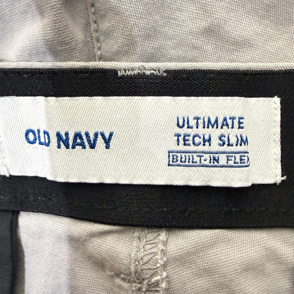 Old Navy Ultimate Tech Slim Shorts Men 33 Gray Built-In Flex Chino Casual Golf - Picture 4 of 9